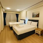 Pera Valence 酒店
