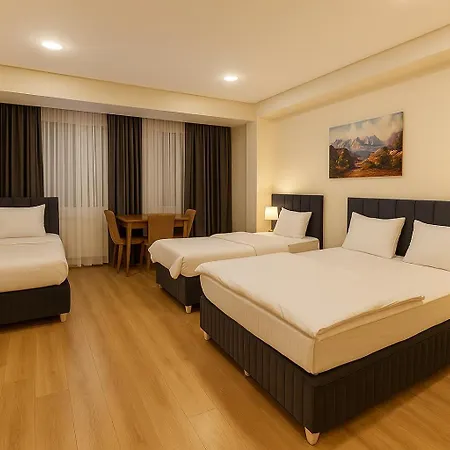 Hotel Pera Valence 3*