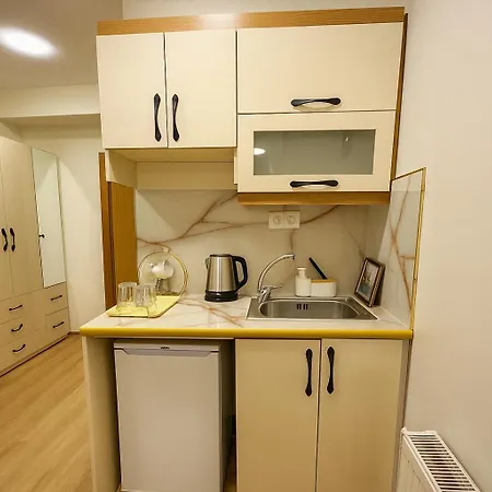 Hotel Pera Valence 3*