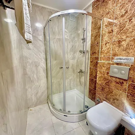 Pera Valence Hotel 3*