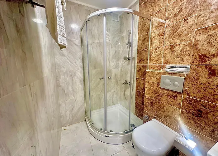 Pera Valence Hotel 3*