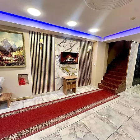 Hotel Pera Valence 3*